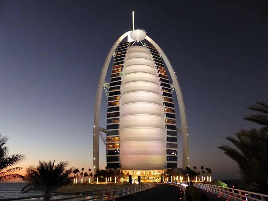 Dubai: Nighttime Guided City Tour by Van & Blue Water Island - The guide makes the biggest difference