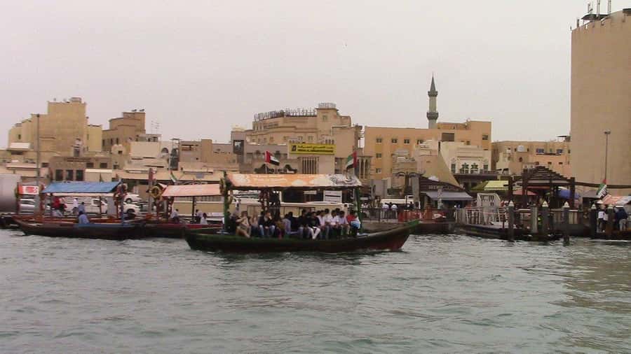 Dubai: Old City Walking Tour with Abra Ride - Al Fahidi Fort and Dubai’s early story