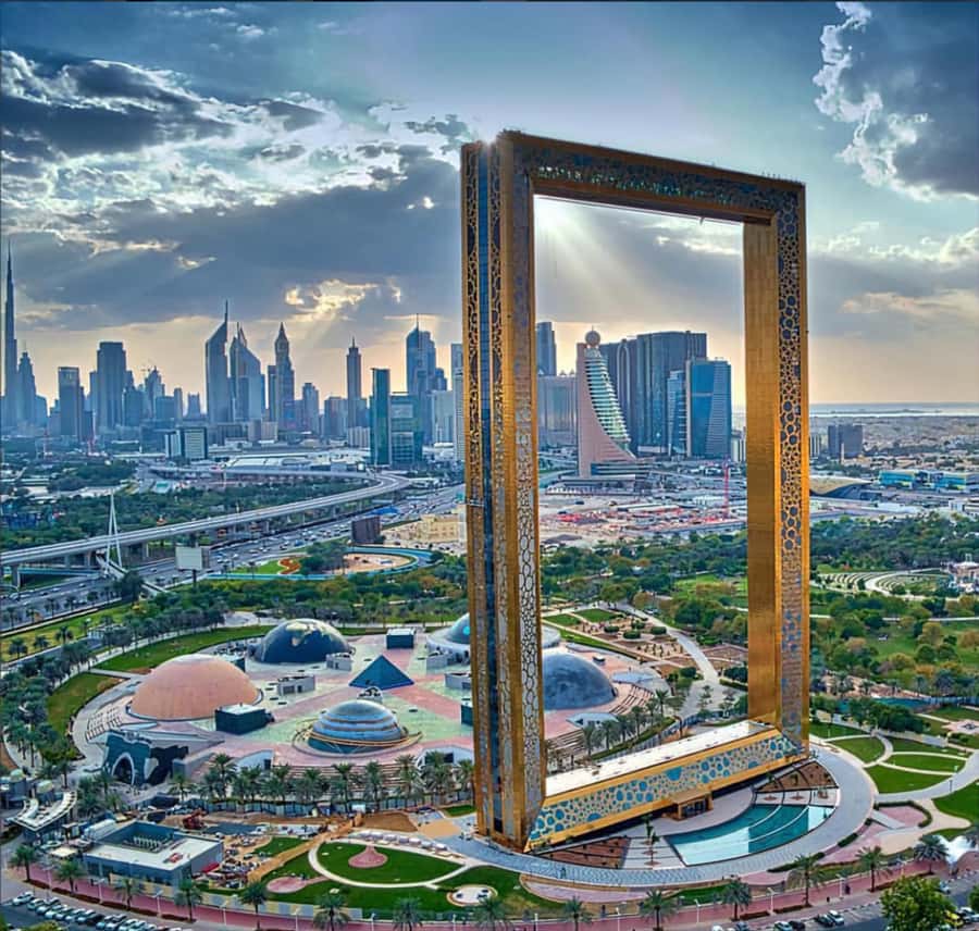 Dubai: Old to New Dubai Private Half-Day Sightseeing Tour - Palm Jumeirah and Atlantis from the Point