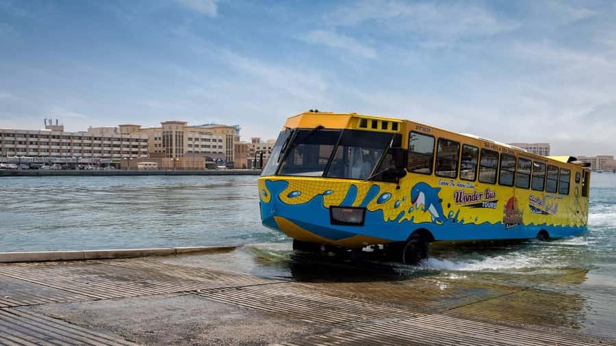 Dubai: Old town tour with Wonder Bus, souks, Creek and Guide - Al Shindagha, Al Bastakiya, and Al Fahidi Fort