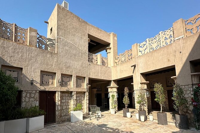 Dubai Old Town Walking Tour with Abra ride, Spice and Gold Souk - Al Fahidi Fort and Dubai’s early political center