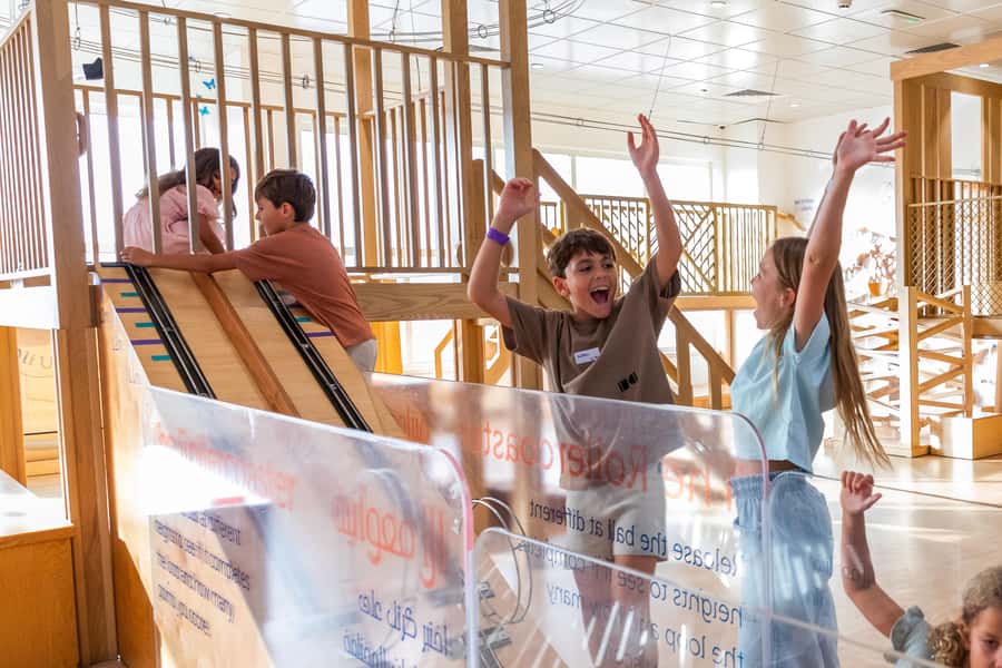 Dubai: OliOli® Children Museum Admission Tickets - What the staff add to the experience