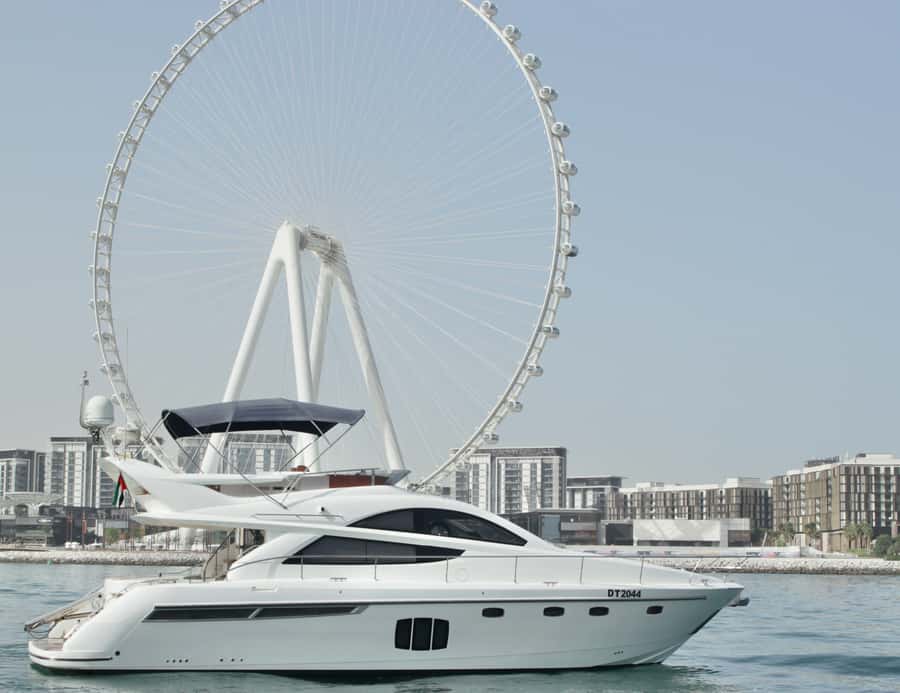 Dubai: Palm Jumeirah luxury private yacht Tour - The two-hour route to the Burj Al Arab