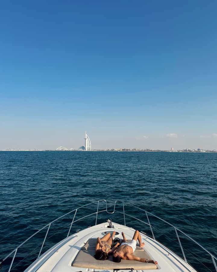 Dubai: Palm Jumeirah luxury private yacht Tour - How much value do you get for $31?