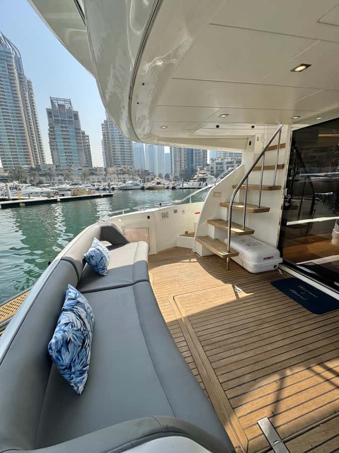 Dubai: Palm Jumeirah luxury private yacht Tour - Practical tips before you go