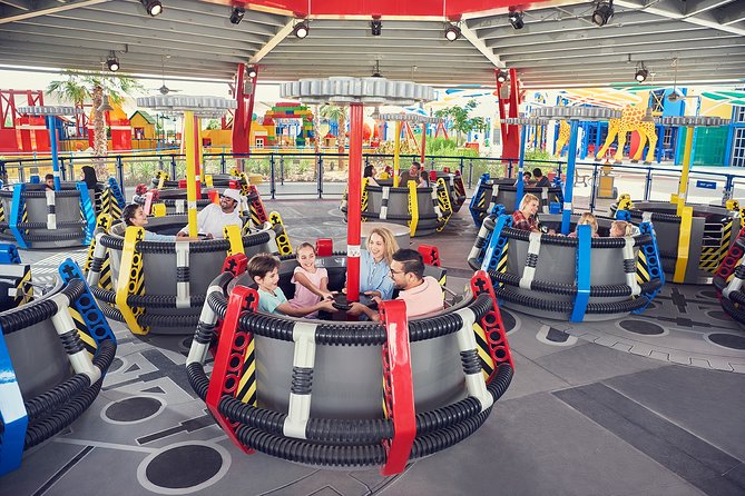 Dubai Parks and Resorts: Choose between 3 parks - The private transfer makes the long day easier