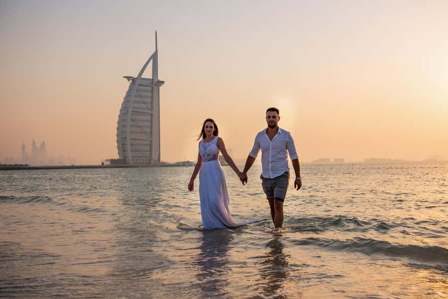 Dubai Photo Shoot with a Personal Travel Photographer - Who should book this private photo shoot?