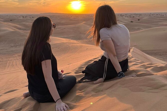 Dubai Private 4x4 Car Desert Safari with Dinner, Camel, and Show - Belly dancing, fire, and Tanoura after dark