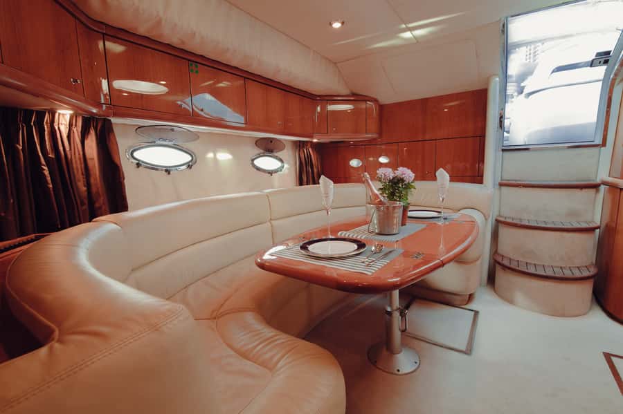 Dubai: Private Boat Cruise from Dubai Marina up to 12 people - What this private Dubai cruise is really like