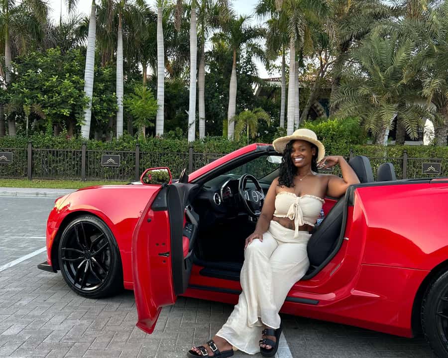 Dubai: Private City Sights Tour in a Cabriolet Convertible - Seeing Burj Al Arab and Dubai’s famous hotels