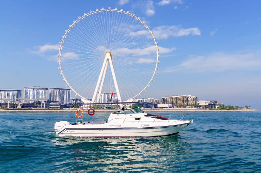 Dubai: Private Coastline Landmarks Mini-Yacht Tour - Setting out from Dubai Marina