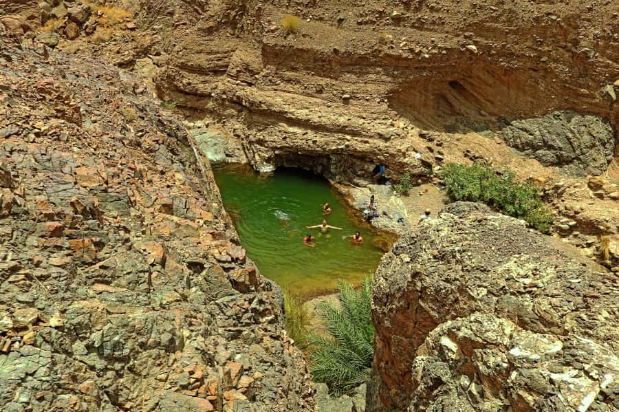 Dubai: Private Desert Day Tour and Wadi Shawka Pool Visit - Key points before you book