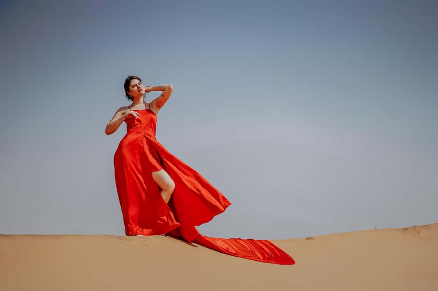 Dubai: Private Flying Dress Photography and Dune Drive Trip - What you receive after the desert session