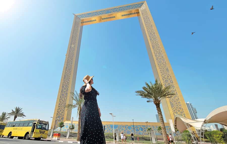 Dubai: Private Guided City Tour and Dubai Frame Entry Ticket - Sheikh Zayed Road, the Museum of the Future, and Burj Khalifa