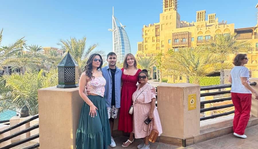 Dubai: Private Guided City Tour and Dubai Frame Entry Ticket - Dubai Marina: modern towers in a short visit
