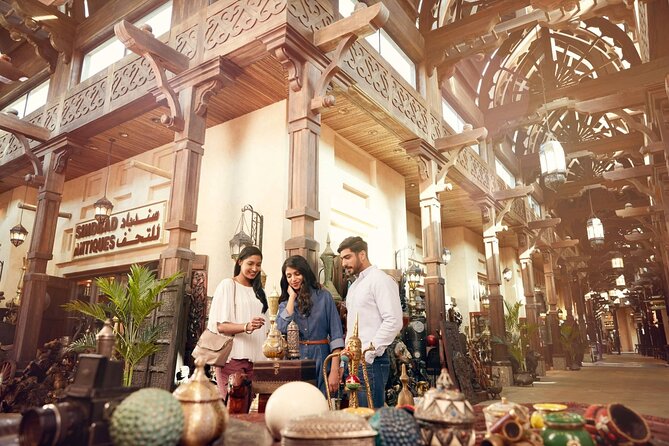 Dubai Private Layover, Stopover and Transit Tour with Transfer - Dubai Frame and Zabeel Palace