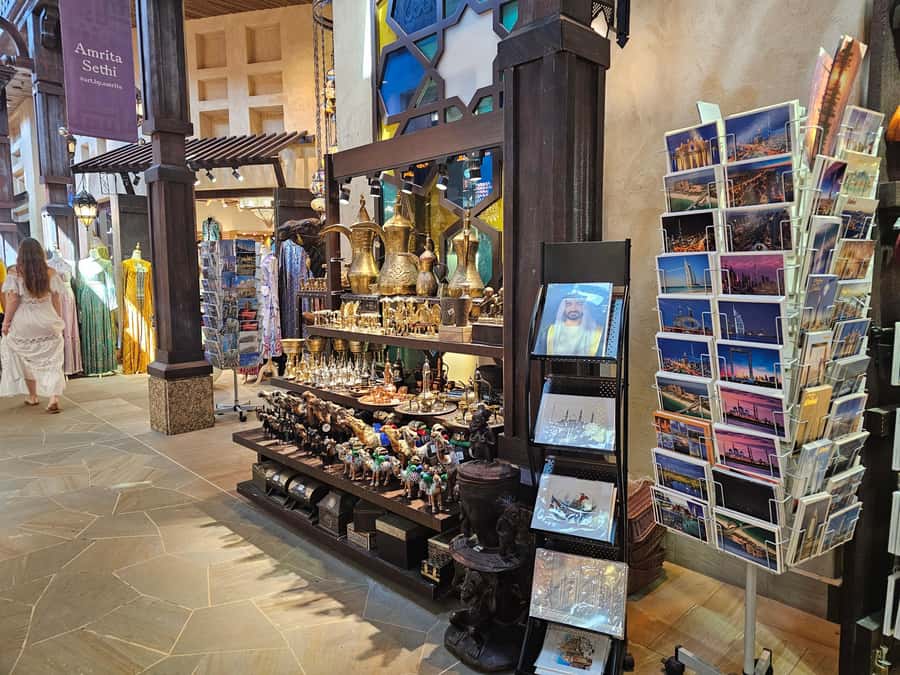 Dubai: Private Layover Tour with Choice of Duration - The guides make or break a short city visit