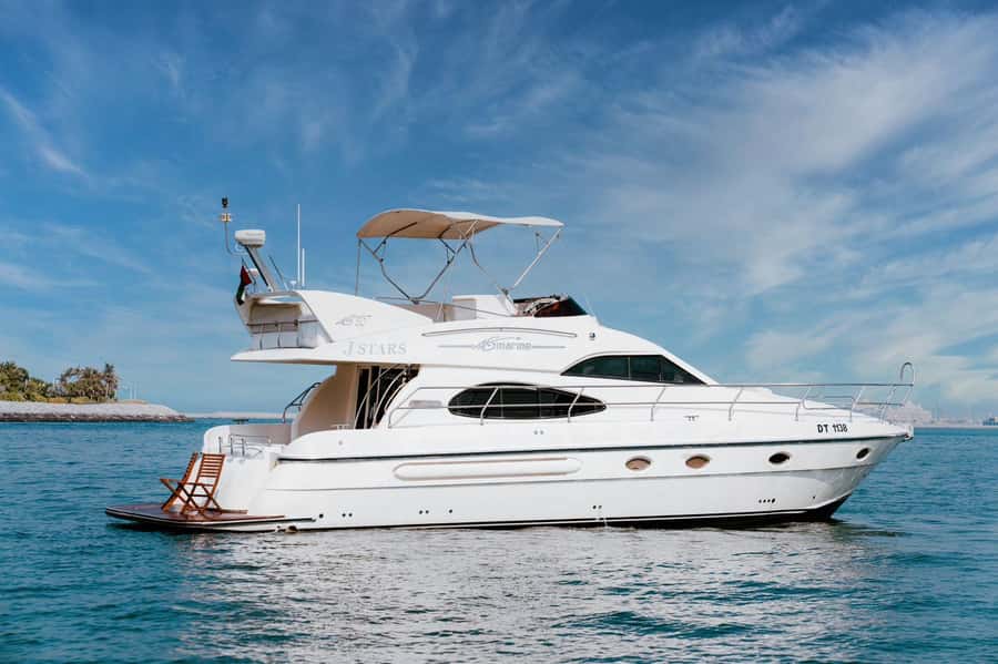 Dubai: Private Luxury Yacht Tour on a 50-Foot Yacht - Setting out from Dubai Marina
