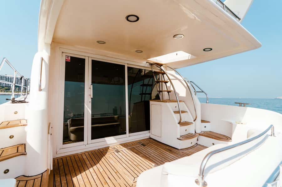 Dubai: Private Luxury Yacht Tour on a 50-Foot Yacht - What the $310 group price is really worth