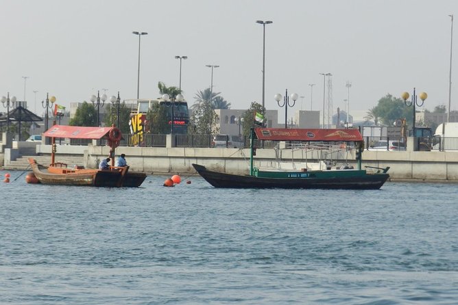 Dubai: Private Old & New Dubai city tour, Blue Mosque, Boat ride - A five-hour snapshot of Dubai’s two personalities