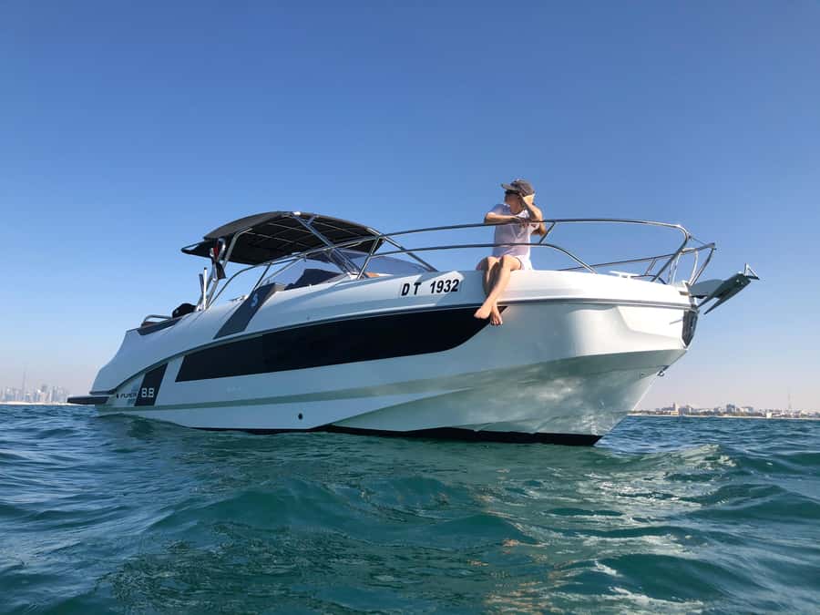 Dubai: Private Sea Escape Cruise - Swim, Tan & Sightsee - The two-hour route reaches Atlantis and Burj Al Arab