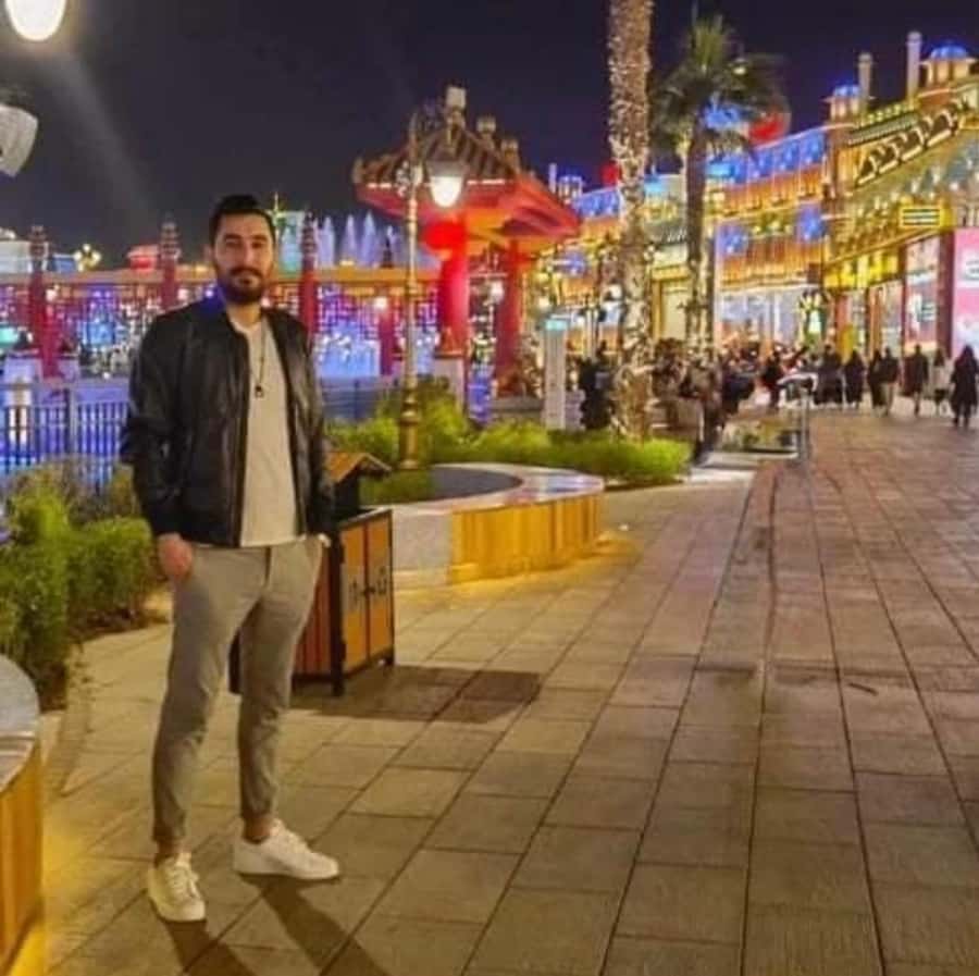 Dubai: Private Shopping City Tour and Global Village Tickets - Gold Souk: a short look at Dubai’s traditional jewelry trade
