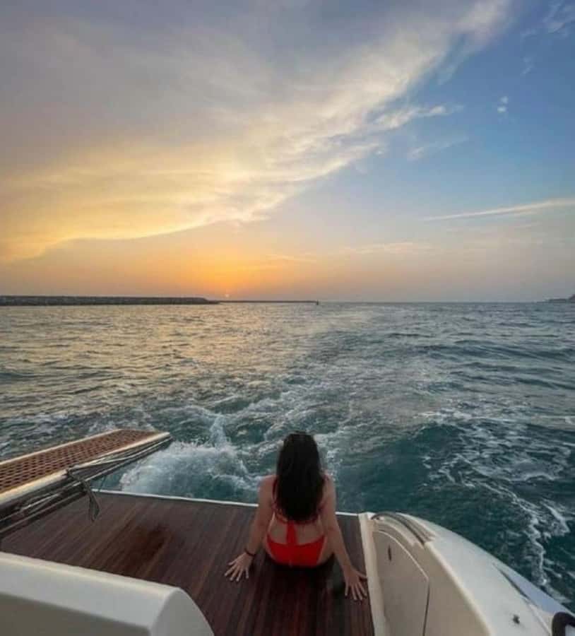 Dubai: Private Sunset Yacht Tour from Dubai Marina - Why a private sunset cruise works well in Dubai