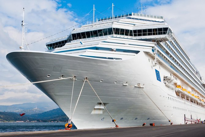 Dubai Private Transfer: Dubai Hotel to Cruise Port - What happens in the hotel lobby