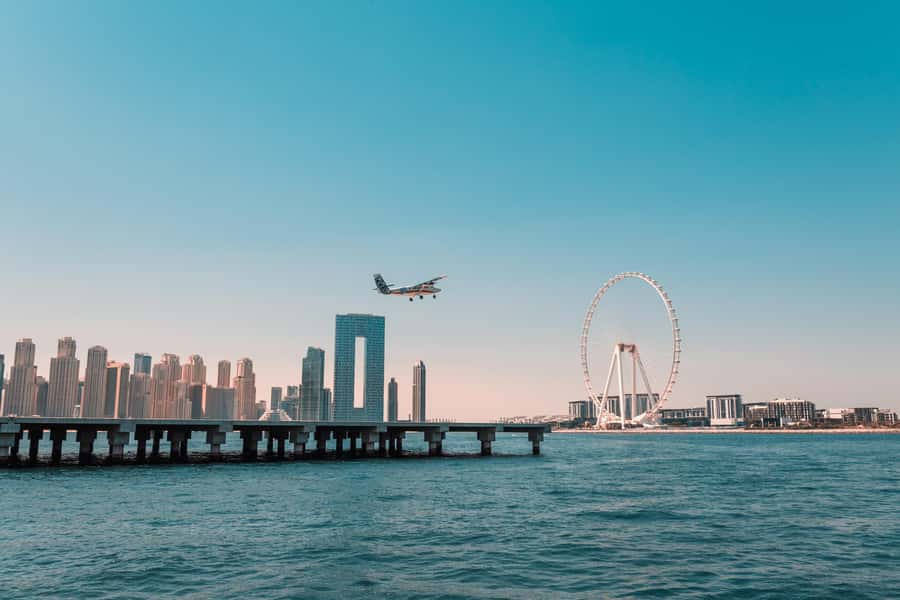 Dubai: Private VIP Luxury Yacht Tour with BBQ & Drinks - Key things to know before booking