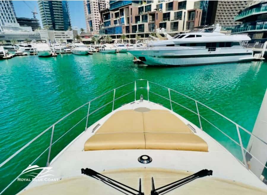 Dubai: Private Yacht Tour 50 feet - Crew, safety, and the feel onboard