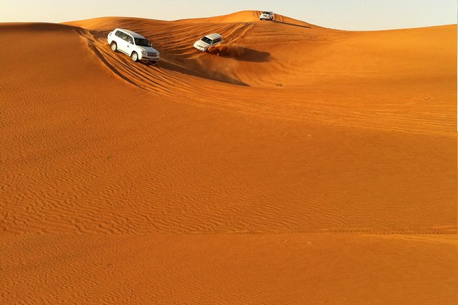 Dubai Red Dune Extreme Desert Safari Adventure With Sand Boarding - The photo stop and desert views