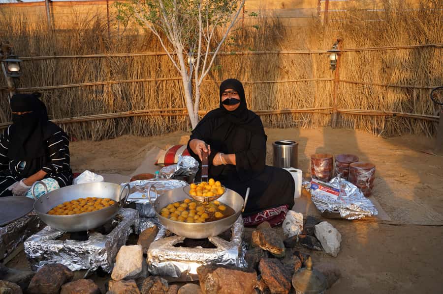 Dubai: Red Dunes Quad Bike with Sandboarding, Camels and BBQ - Practical advice before you go