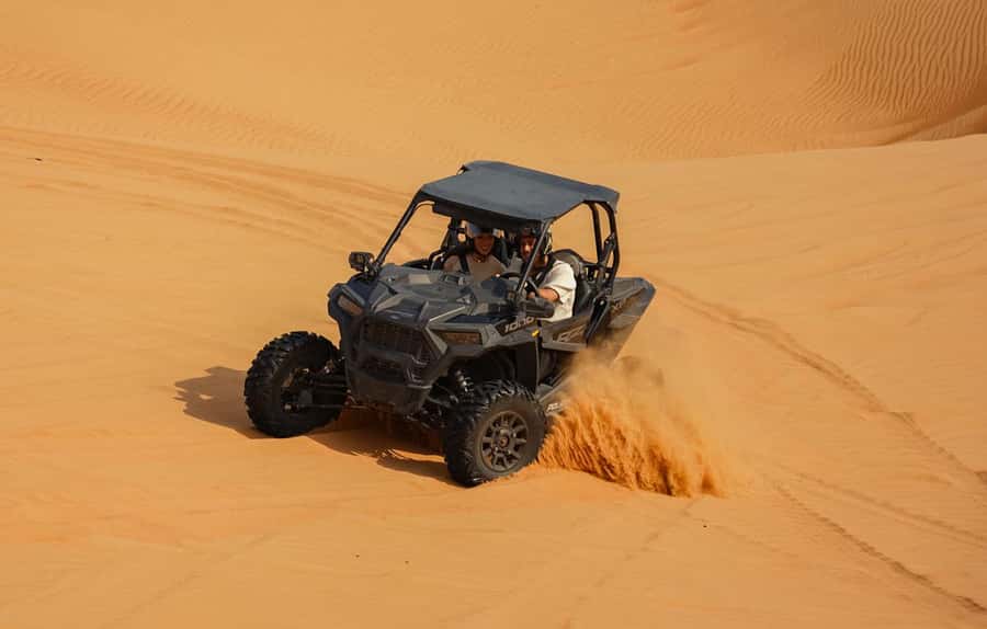 Dubai: Sandboarding, Camel Ride and Red Dune Bashing - The five-minute camel ride