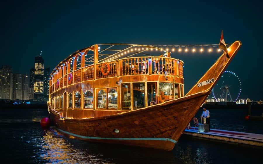 Dubai: Scenic Dhow Cruise with Buffet Dinner and Live Shows - Meeting at Dubai Old Village