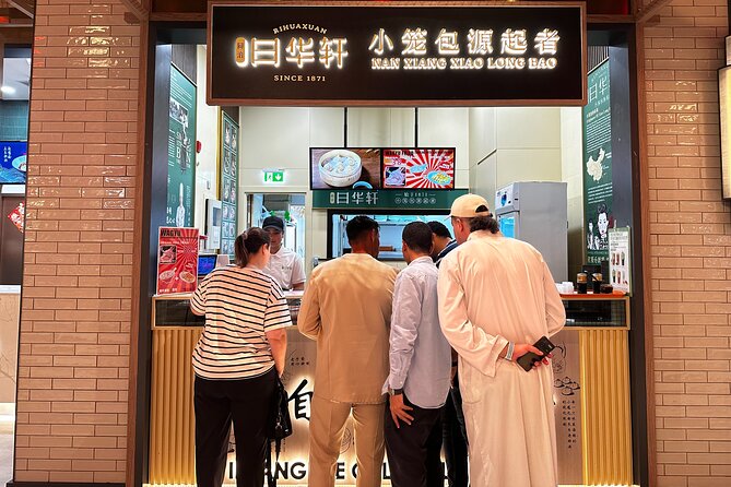 Dubai Secret Food Tours with Access to Burj Khalifa bar - What you will eat at Dubai Mall