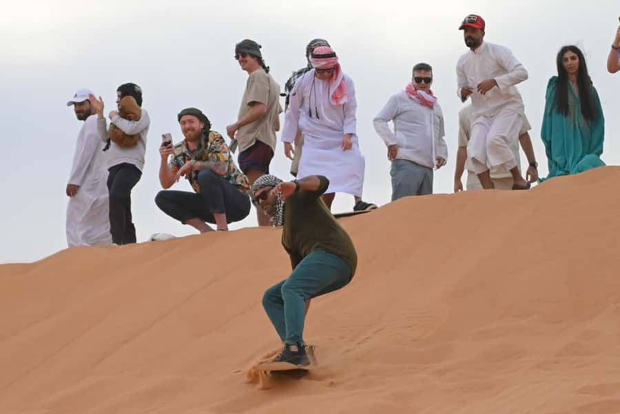 Dubai: Self-Drive Buggy Adventure with Optional BBQ Dinner - Getting from Dubai to the Al Aweer desert