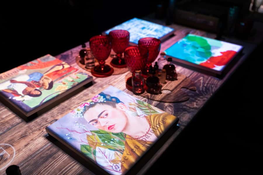 Dubai: Seven Paintings Immersive Dining Show Tickets - Arriving at Sofitel Dubai Downtown