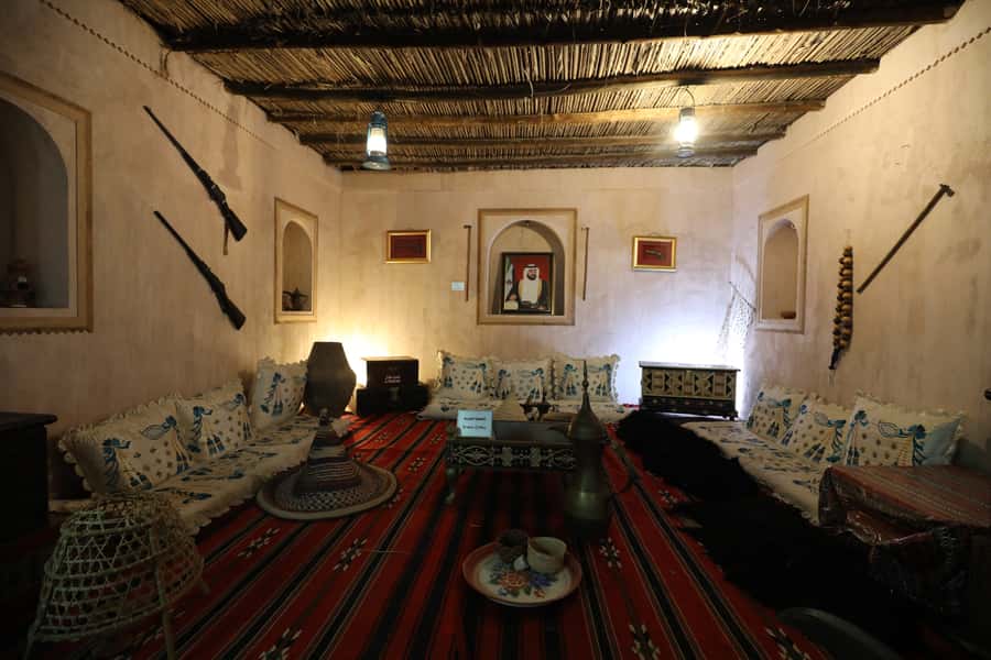 Dubai: Sheikh Zayed Mosque, Fujairah and Khorfakkan Tour - Who will enjoy this day most?