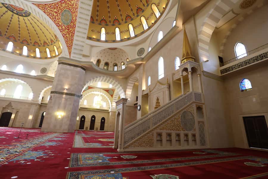 Dubai: Sheikh Zayed Mosque, Fujairah and Khorfakkan Tour - Final verdict: book it for the variety