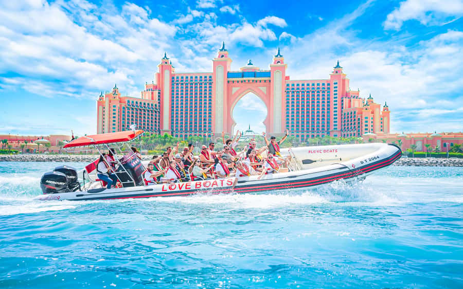 Dubai: Sightseeing Speedboat Tour with Live Tour Guide - Dubai Marina and Jumeirah Beach Residence