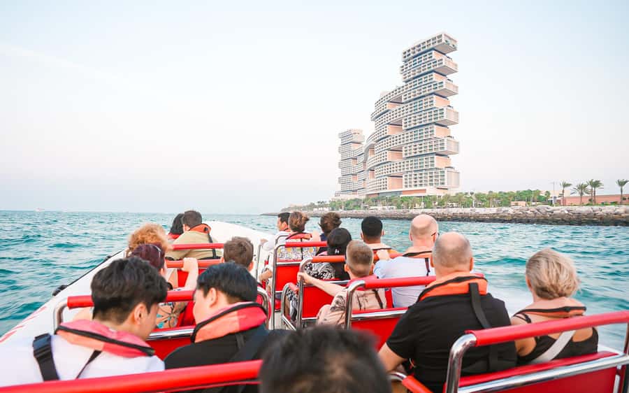 Dubai: Sightseeing Speedboat Tour with Live Tour Guide - How much time should you book?