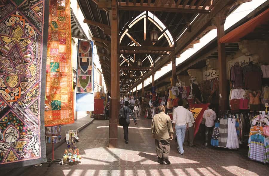 Dubai: Signature Old Town, Heritage Souks & Traditional Abra - The vehicle, timing, and group size