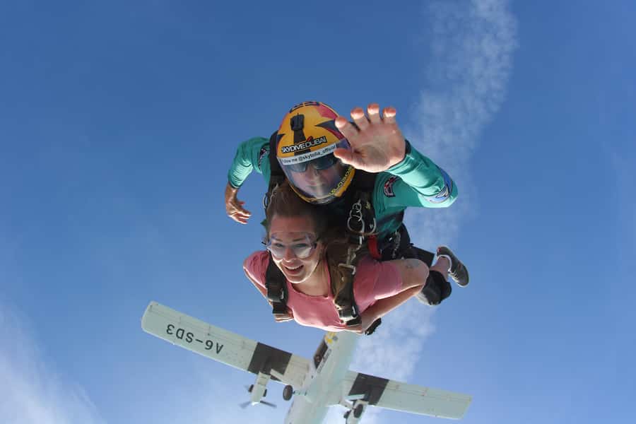 Dubai: Skydive at The Palm with Photos, Video & Yacht Tour - Boarding the aircraft and the 60-second freefall
