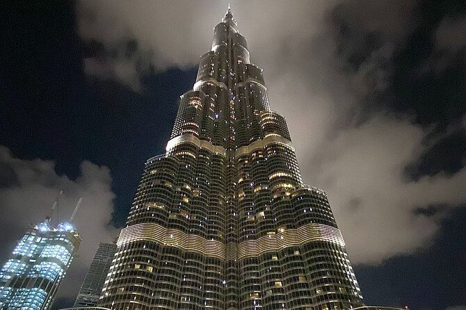 Dubai stopover tour with airport transfers & flexible durations - Downtown Dubai, Dubai Mall, and Burj Khalifa