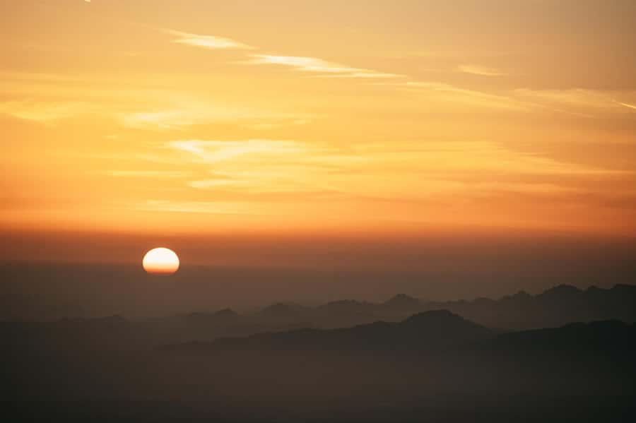 Dubai: Sunrise Balloon Flight with Camel Ride & Breakfast - Why this Dubai balloon ride is worth considering