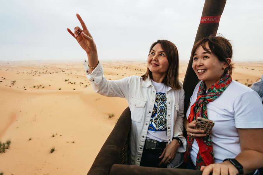 Dubai: Sunrise Hot Air Balloon Tour Over the Desert - Leaving Dubai Before Dawn