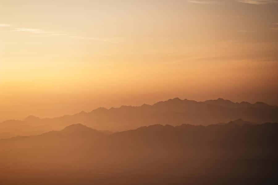 Dubai: Sunrise Hot Air Balloon Tour Over the Desert - What the Basket Feels Like