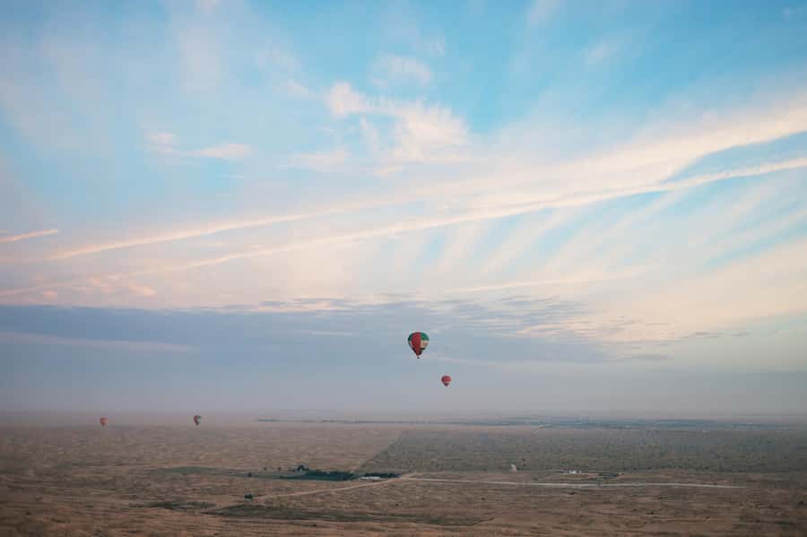 Dubai: Sunrise Hot Air Balloon Tour Over the Desert - Cancellation and Booking Flexibility