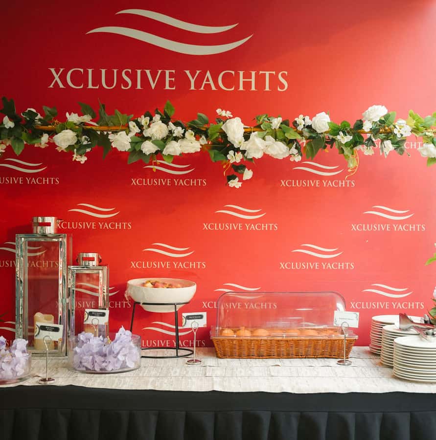 Dubai: Sunset or Dinner Cruise with Live Music & Open Bar - What the $51 price really buys you