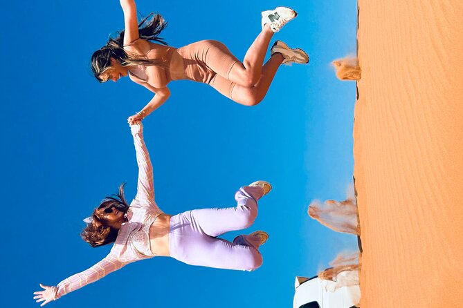 Dubai Sunset Red Dune Desert Safari, Sandboarding and Camel Ride - What the reviews reveal about the guides
